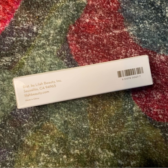 💜 Lilah b Retractable Bronzer Brush - Picture 2 of 9